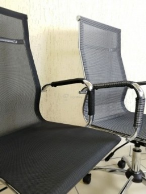 Кресло Barneo K-111H для персонала (черная сетка) в Лесном - lesnoy.mebel-74.com | фото