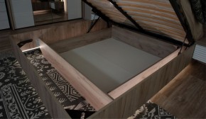 Спальня Джулия Кровать 160 МИ с подъемным механизмом Дуб крафт серый в Лесном - lesnoy.mebel-74.com | фото